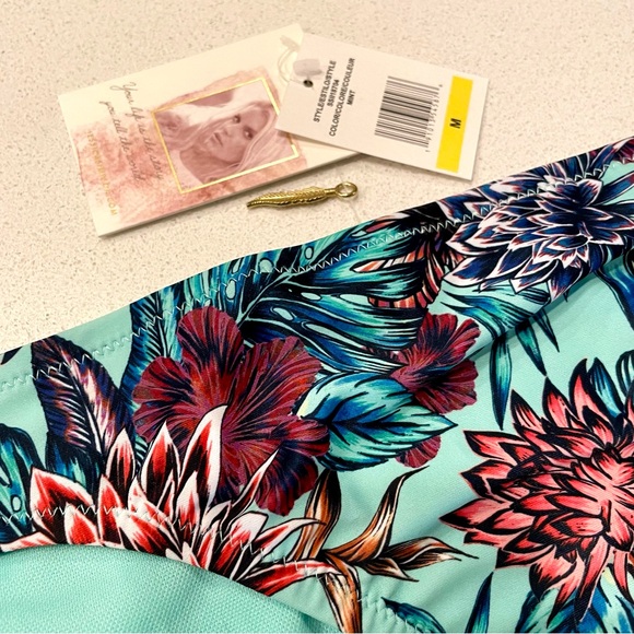 Jessica Simpson Floral Swim Bottoms!! NWT! Mint field color. - Picture 3 of 5